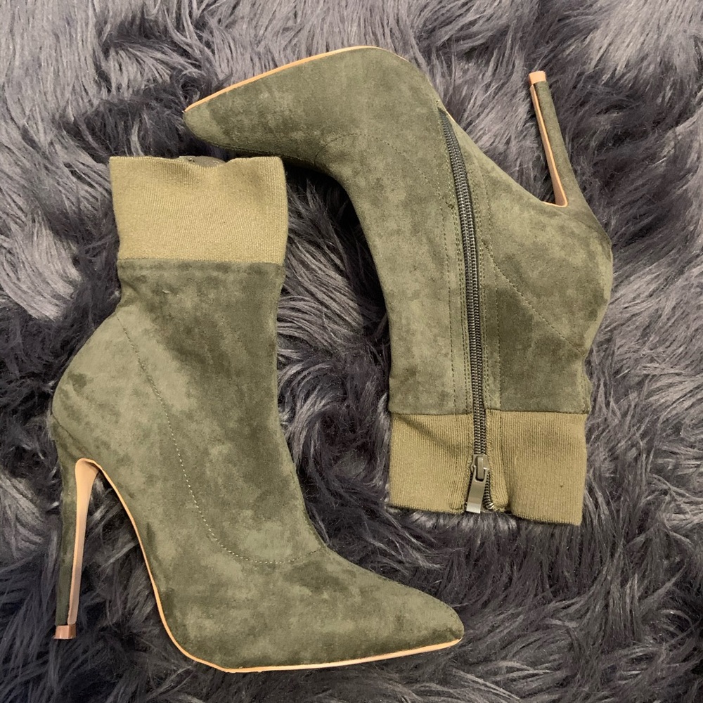 olive green bootie heels (9)